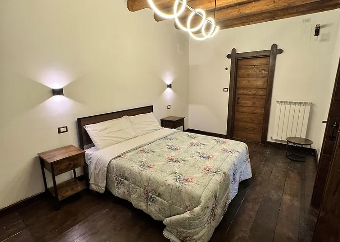 La Casa Sull'arco Tatil Evi *