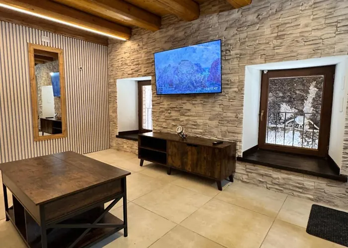 La Casa Sull'arco Tatil Evi *